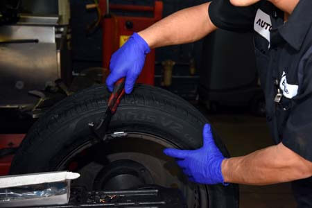 Fast Tire Repair in Van Nuys | AutoAid